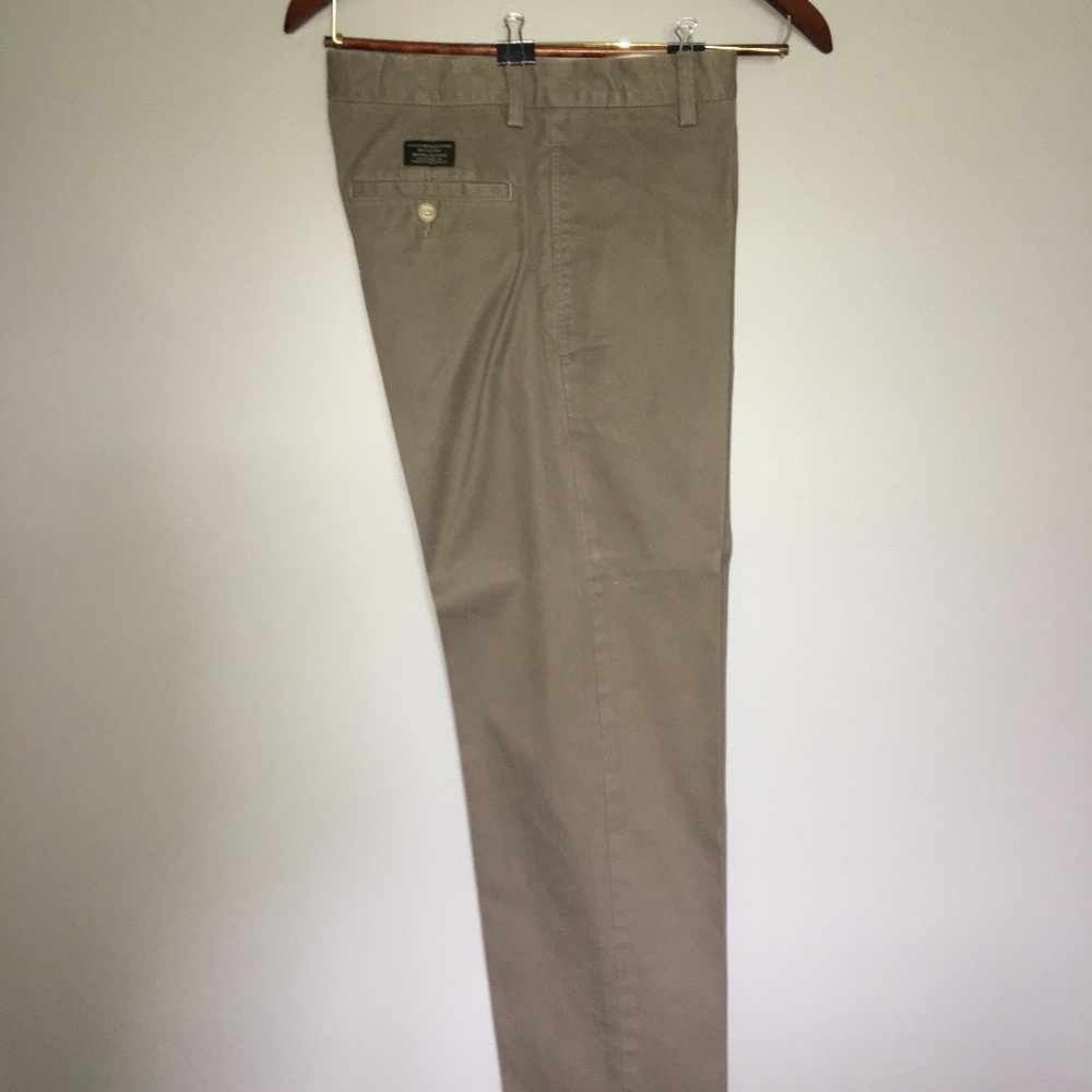 Banana Republic mens khaki pants